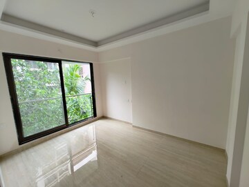 Room in 2 BHK Apartment at Je And Vee Om Trimurti, Malad East – for Rent