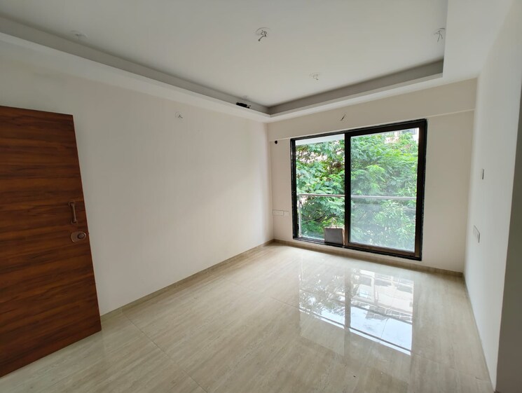 Room, je-and-vee-om-trimurti 2 Bedroom 687 Sq.Ft. Apartment In Malad East Mumbai 8950959