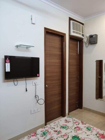 Bedroom in 1 RK Builder Floor at Sector 46 – for Rent
