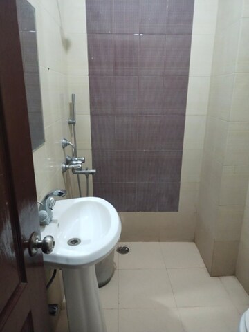 Bathroom in 2 BHK Apartment at Adarsh Nagar – for Rent