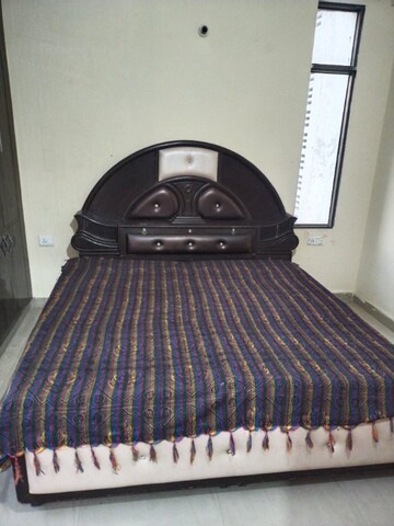 Bedroom in 2 BHK Apartment at Adarsh Nagar – for Rent