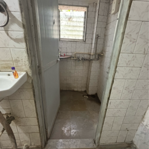 Bathroom in 1 RK Apartment at Kandivali East – for Sale