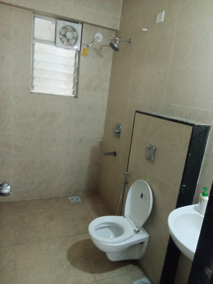 Bathroom, baner 3 Bedroom 1400 Sq.Ft. Apartment In Baner Pune 8951068