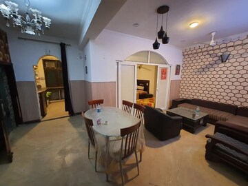 Master Bedroom in 6+ BHK Villa at DLF Queens Court, Greater Kailash ii – for Rent