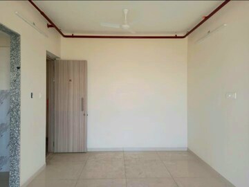 Room in 3 BHK Apartment at The Wadhwa Atmosphere, Mulund West – for Sale