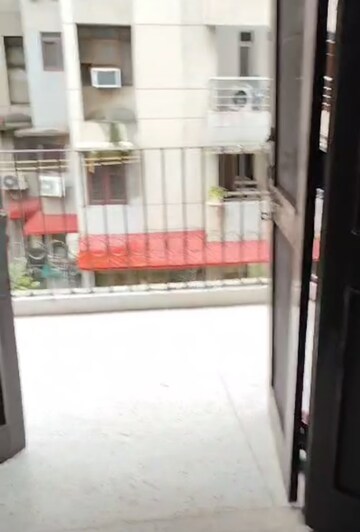 Balcony in 2.5 BHK Apartment at Vasant Apartment Mayur Vihar, Mayur Vihar 1 – for Rent