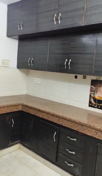 Kitchen in 2.5 BHK Apartment at Vasant Apartment Mayur Vihar, Mayur Vihar 1 – for Rent