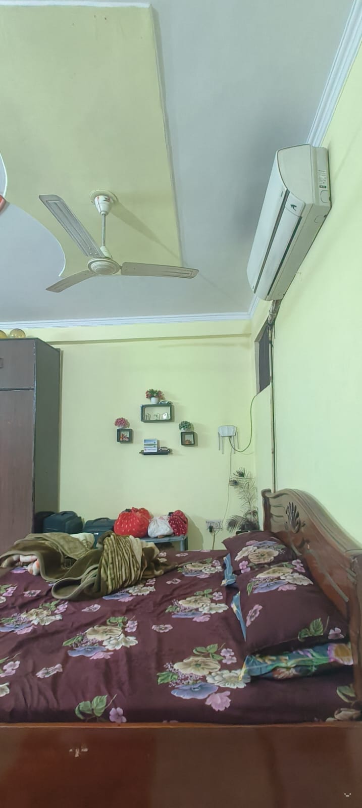 3 BHK Builder Floor For Sale in Mahindra Enclave