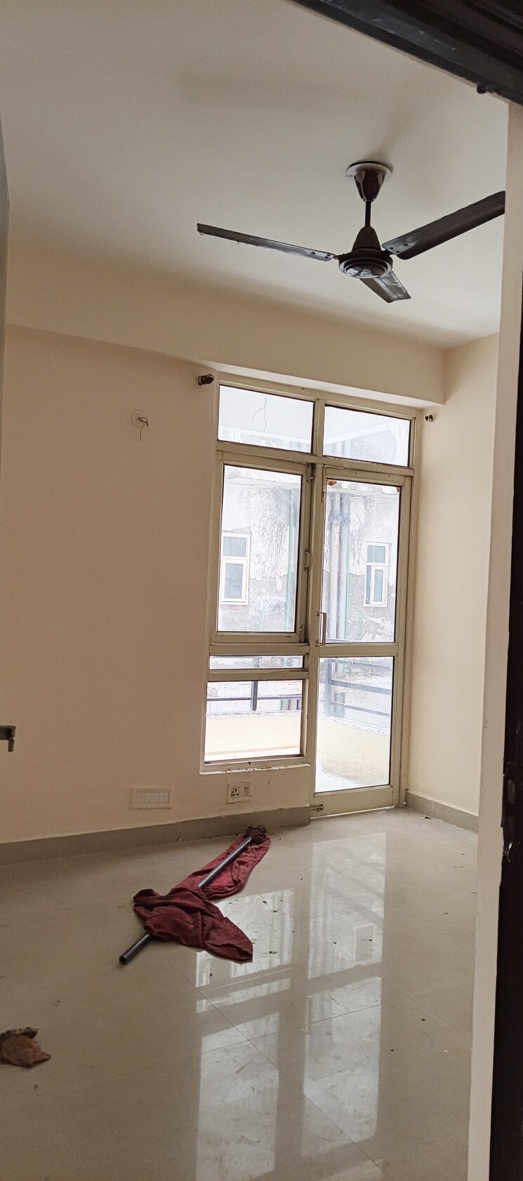 Room, bulland-heights 4 Bedroom 2350 Sq.Ft. Apartment In Sain Vihar Ghaziabad 8951089