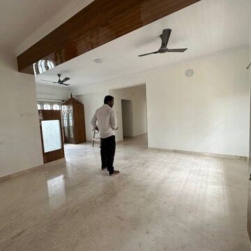 Room in 3 BHK Builder Floor at Banashankari – for Rent