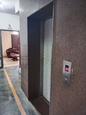 Lift in 2 BHK Apartment at Adarsh Nagar – for Rent