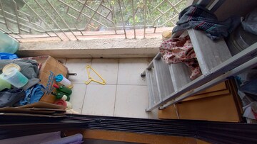 Balcony in 1 BHK Apartment at Kandivali West – for Rent