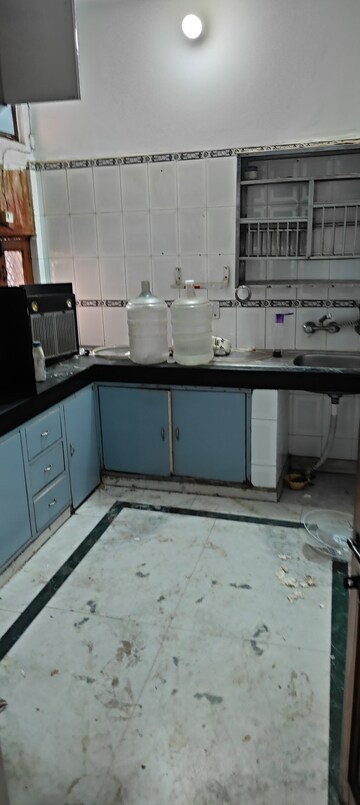 Kitchen in 3.5 BHK Independent House at Sector 41 – for Rent