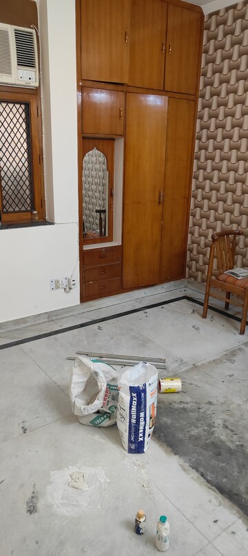 Bathroom in 3.5 BHK Independent House at Sector 41 – for Rent