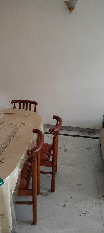 Furnished Amenities in 3.5 BHK Independent House at Sector 41 – for Rent