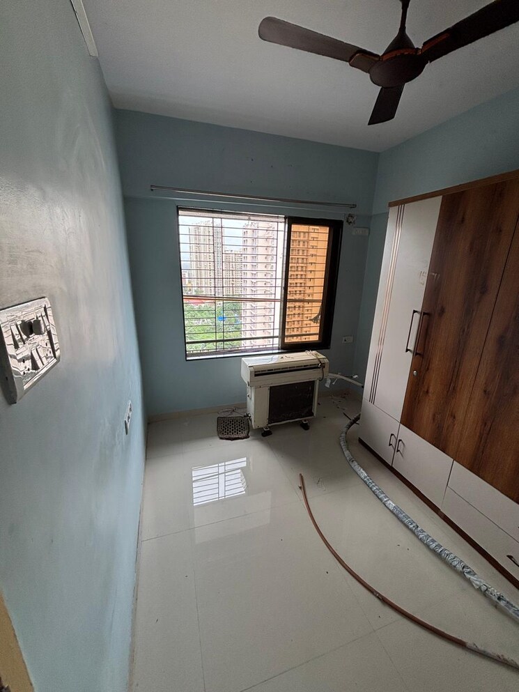  Parking, shree-swami-valentina-chs 1 Bedroom 430 Sq.Ft. Apartment In Jamil Nagar Mumbai 8951121