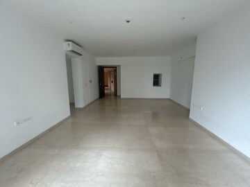 Room in 4 BHK Apartment at Lodha Marquise, Worli – for Sale