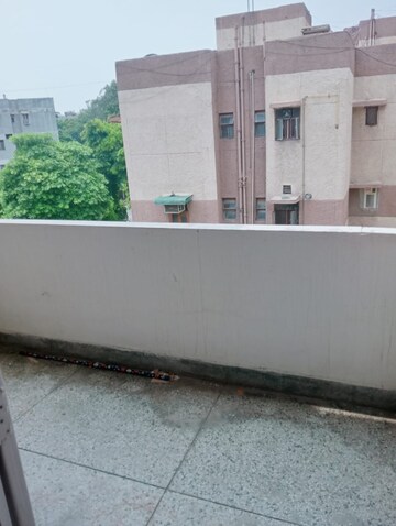 Balcony in 2 BHK Apartment at Patparganj – for Rent