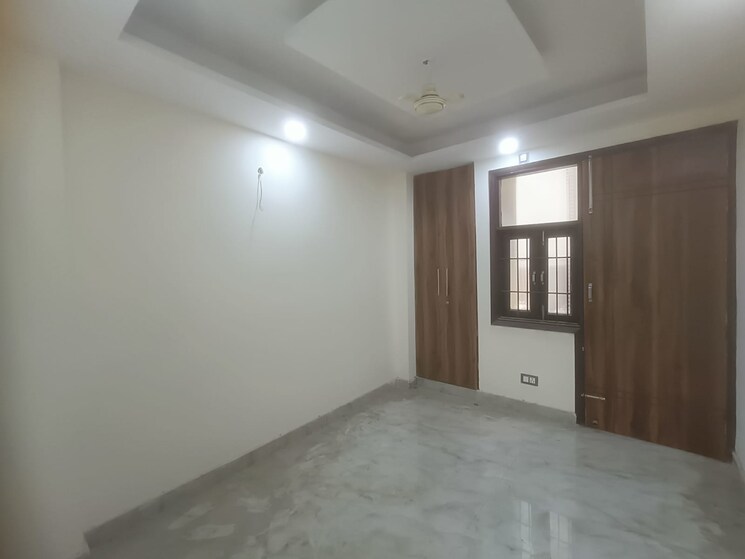 Room, esteem-complex 1 Bedroom 450 Sq.Ft. Builder Floor In Savitri Nagar Delhi 8951171