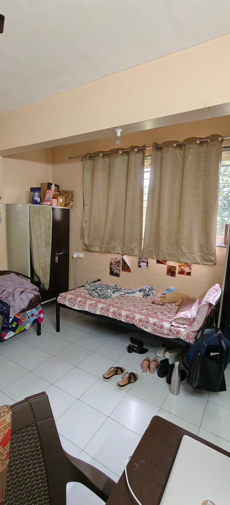 Room, senapati bapat road Pg For Girls In Senapati Bapat Road 8951179
