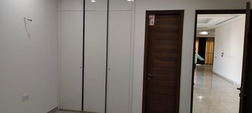 Building Lobby in 4 BHK Apartment at Uchdpl Veridia Oakwood Enclave, Wave City – for Rent