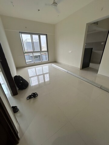 Furnished Amenities in 2 BHK Apartment at Dinaco Darshan CHS, Dahisar West – for Rent