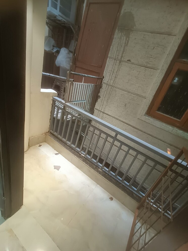 Balcony, savitri nagar 1 Bedroom 500 Sq.Ft. Builder Floor In Savitri Nagar Delhi 8951210