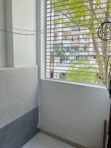 Balcony in 1 BHK Builder Floor at SS Southend Floors, South City 2 – for Rent