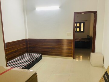 Room in 1 BHK Builder Floor at SS Southend Floors, South City 2 – for Rent