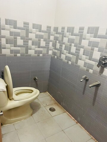 Bathroom in 1 BHK Builder Floor at SS Southend Floors, South City 2 – for Rent