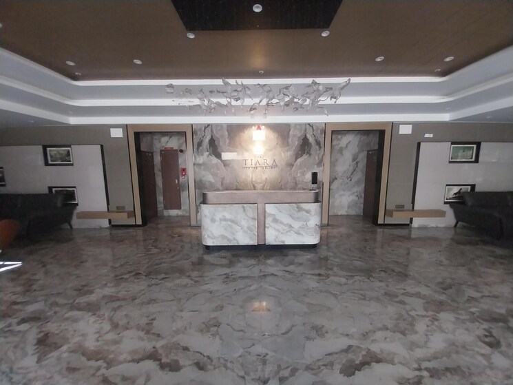  Parking, vraj-tiara 4 Bedroom 1723 Sq.Ft. Apartment In Worli Mumbai 8951221