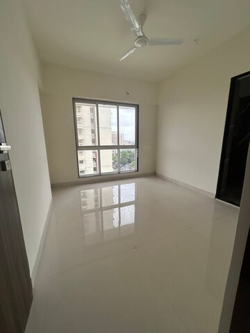 Room in 1 BHK Apartment at Dinaco Darshan CHS, Dahisar West – for Rent
