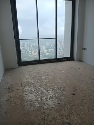 Room in 4 BHK Apartment at Rustomjee Crown, Prabhadevi – for Sale