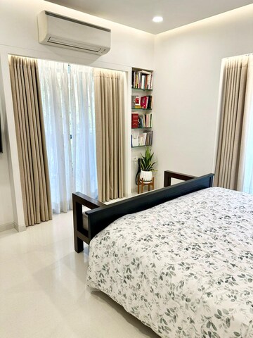 Bedroom in 3 BHK Apartment at Ekta Trinity, Santacruz West – for Rent