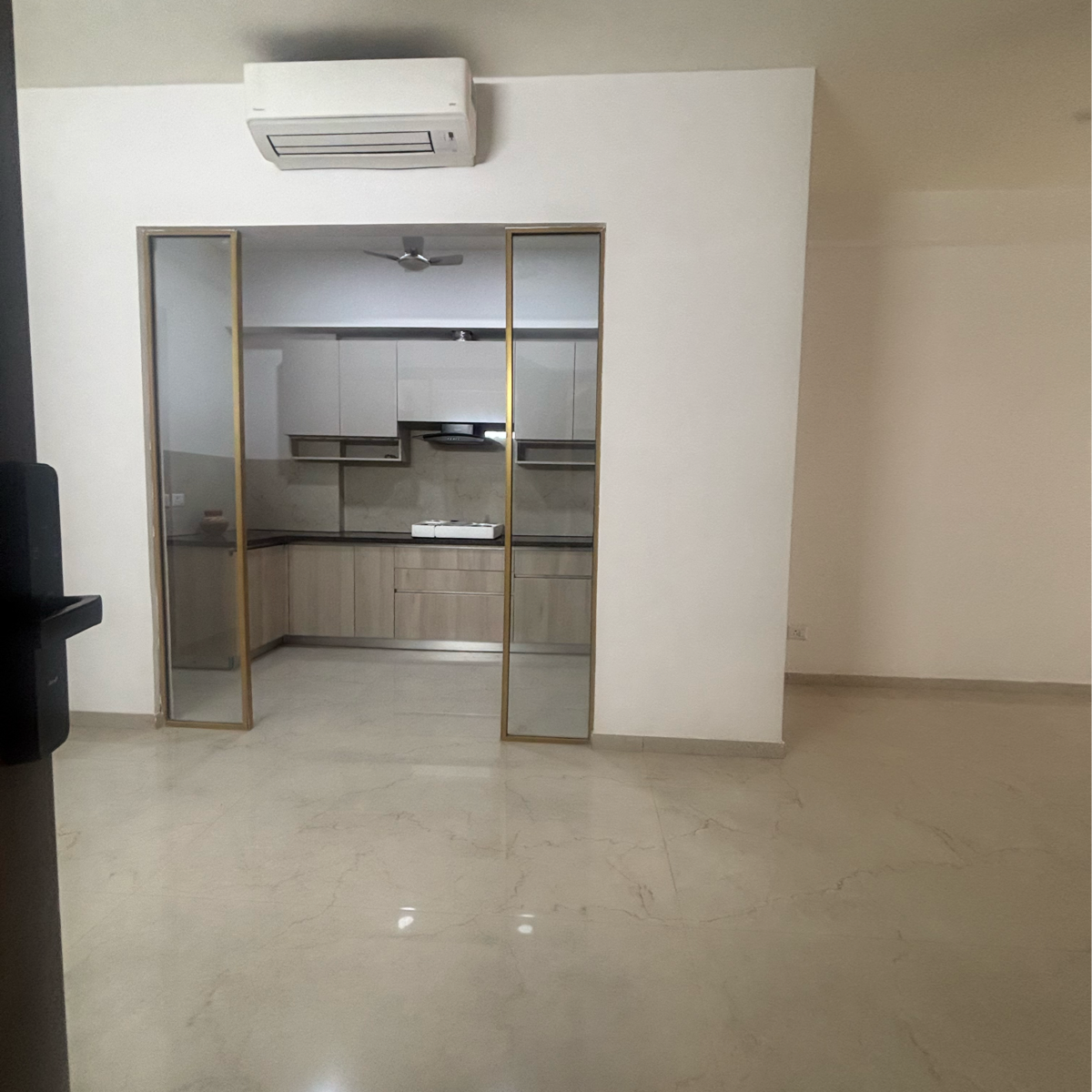 3.5 BHK + Extra Room Apartment For Sale in Smart World Orchard