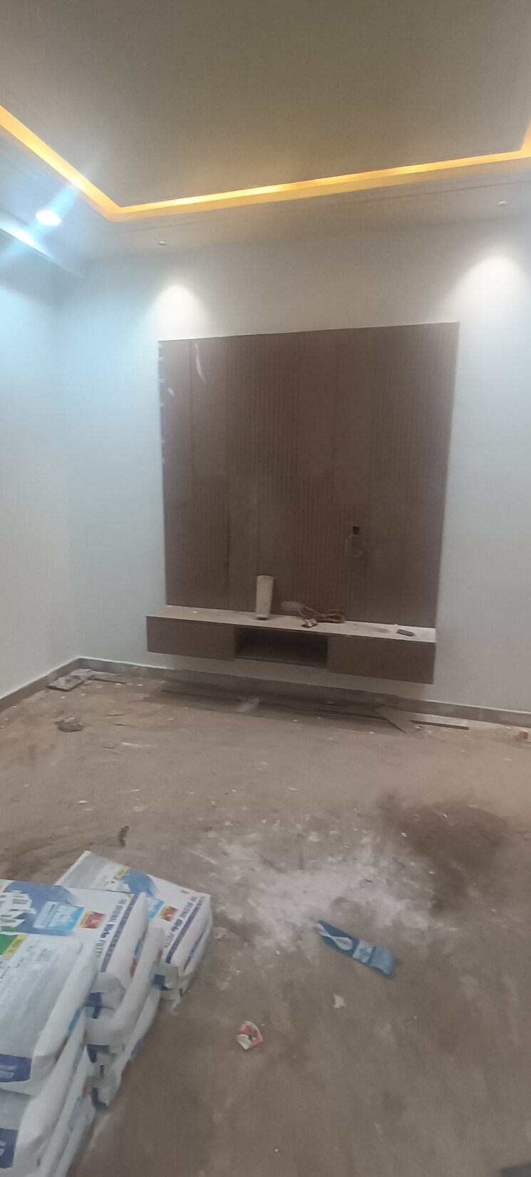 Room, deep vihar 3 Bedroom 120 Sq.Mt. Builder Floor In Deep Vihar Delhi 8951282