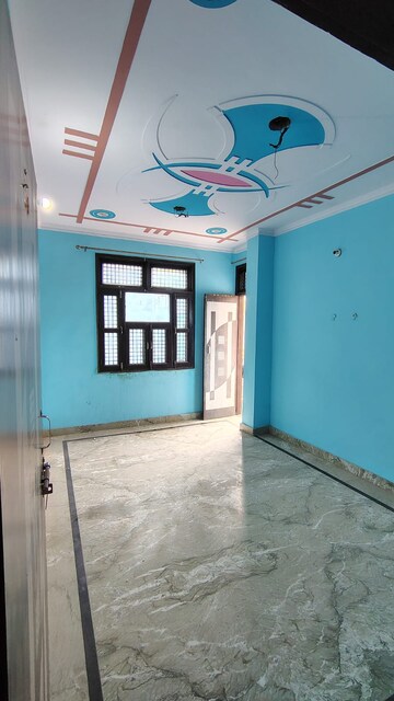 Room in 2 BHK Builder Floor at Dwarka Mor – for Rent