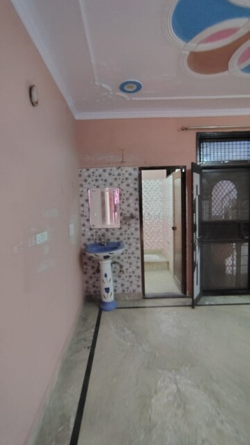 Furnished Amenities in 2 BHK Builder Floor at Dwarka Mor – for Rent