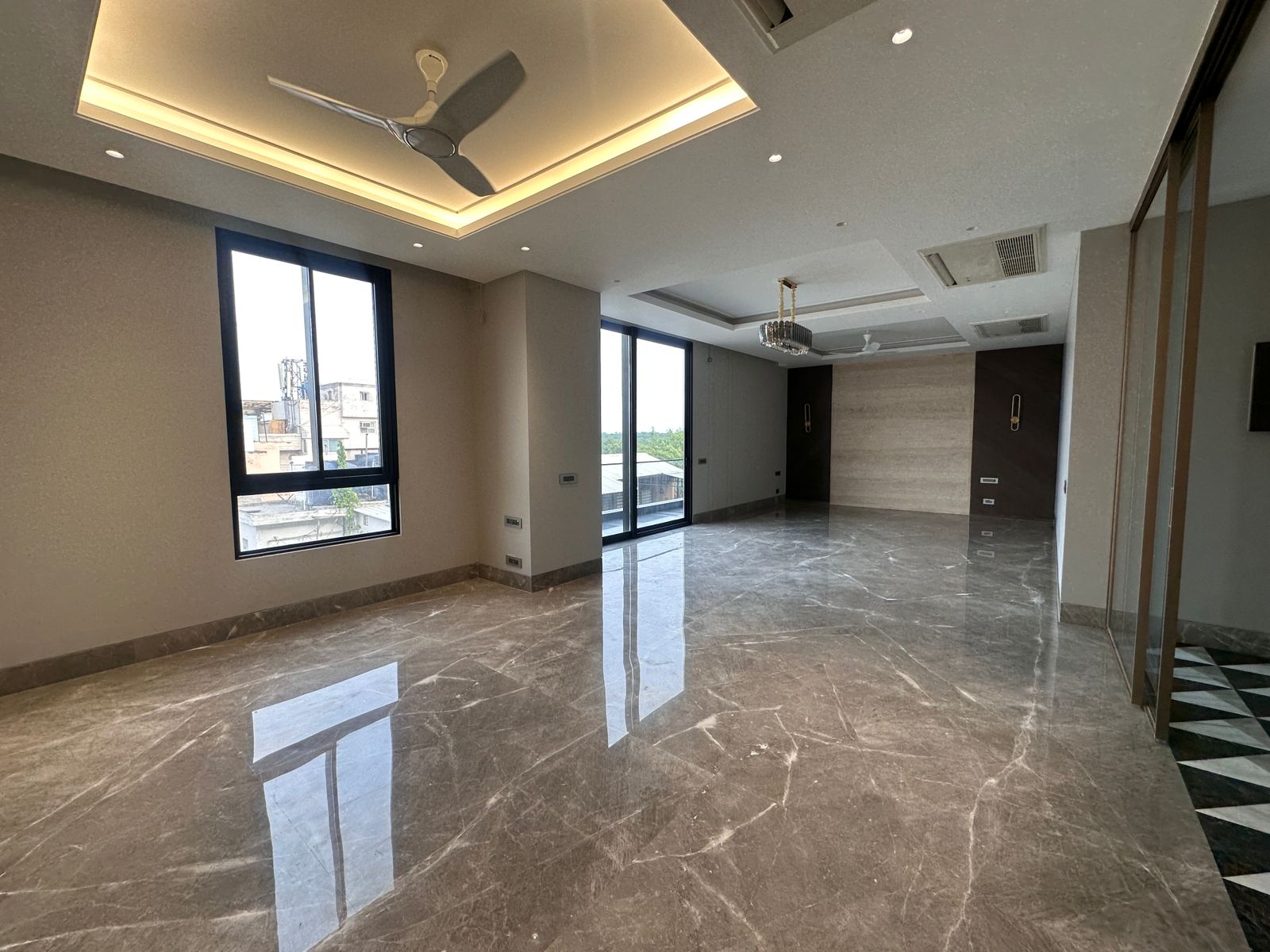 4 BHK + Pooja Room,Servant Room Builder Floor For Rent in Greater Kailash II