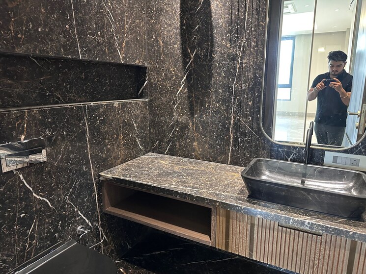 Attached Bathroom, greater kailash ii 4 Bedroom 9000 Sq.Ft. Builder Floor In Greater Kailash ii Delhi 8951290