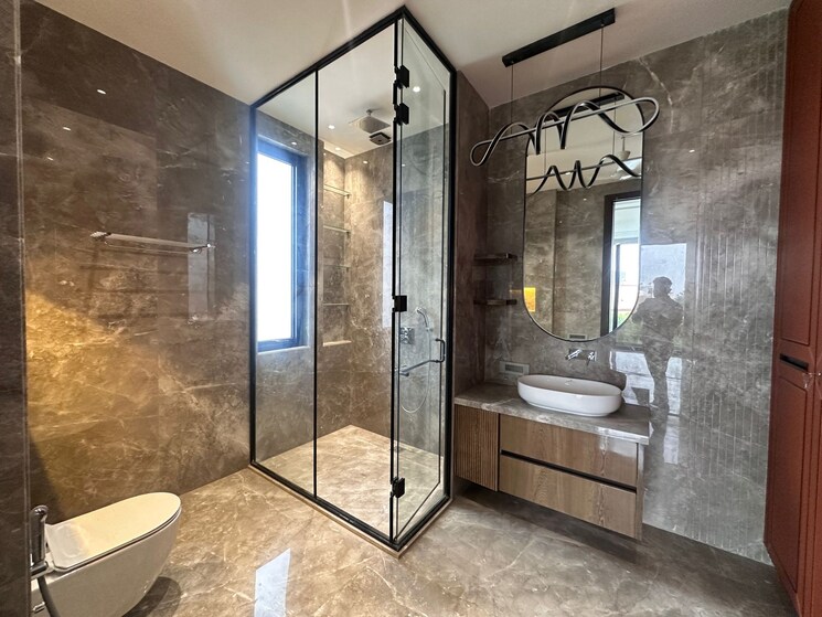 Attached Bathroom, greater kailash ii 4 Bedroom 9000 Sq.Ft. Builder Floor In Greater Kailash ii Delhi 8951290
