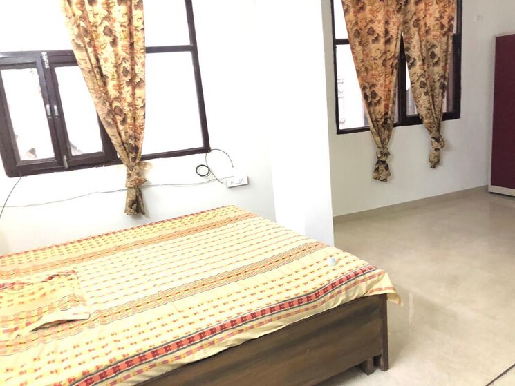 Bedroom, new friends colony 1 Bedroom 500 Sq.Ft. Apartment In New Friends Colony Delhi 8951391