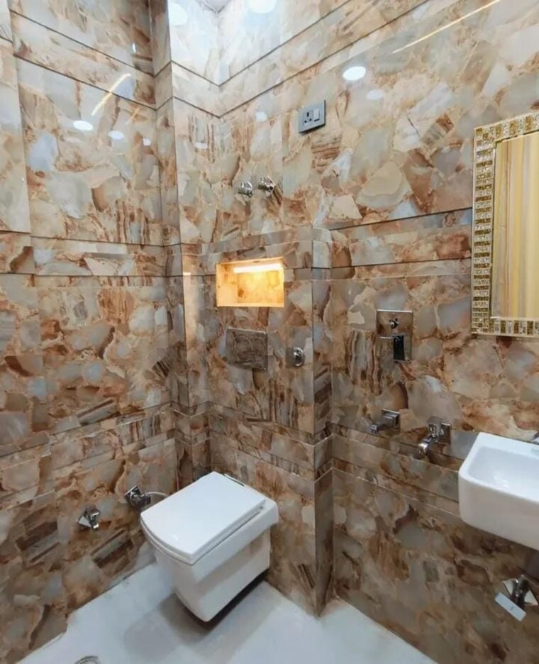 Bathroom, sector 28 3 Bedroom 2700 Sq.Ft. Builder Floor In Sector 28 Faridabad 8951337