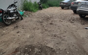 Plot For Sale in Dlf Phase I