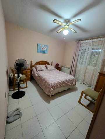 Living Room in 4 BHK Apartment at Mulund West – for Rent