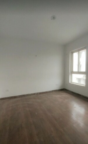 Room in 3 BHK Apartment at Ansal Sushant Aquapolis, Dundahera – for Sale