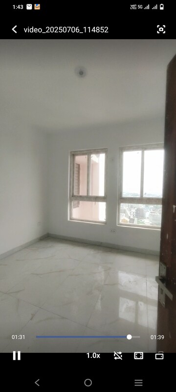 Room in 3 BHK Apartment at Ansal Sushant Aquapolis, Dundahera – for Sale