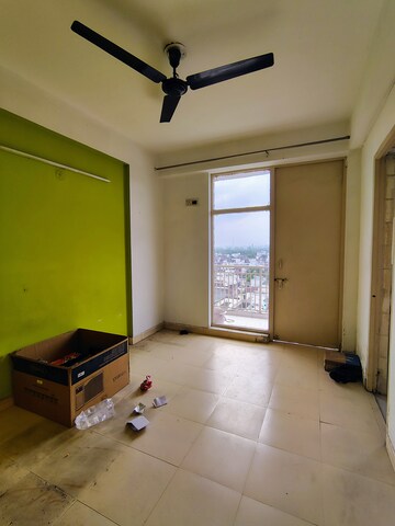 Room in 2 BHK Apartment at Adore Happy Homes, Sector 86 – for Rent