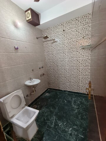Bathroom in 2 BHK Builder Floor at Lajpat Nagar ii – for Rent