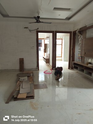 Room in 3 BHK Builder Floor at Pratap Vihar GDA Flats, Pratap Vihar – for Sale